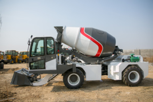 Vendita a buon mercato <span class=keywords><strong>betoniera</strong></span> <span class=keywords><strong>camion</strong></span> 2 m3 3 3 4 m3 5 m3 personalizzabile per <span class=keywords><strong>camion</strong></span> in calcestruzzo pesante prezzo - Product Image 4