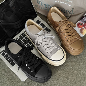 Diseñador Niche Hombres Low-Top Board Shoes Color sólido Suela gruesa Alta moda Tres veces vulcanizado Moda Cierre de cordones - Product Image 4