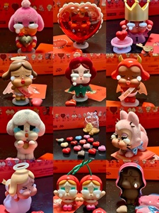 POP MART Officiel Crybaby Crying for Love Series Blind Box - Lot de 12 figurines en vinyle scellées, boîte mystère, vente en gros - Product Image 4
