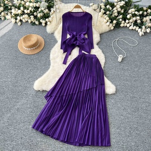 Set Pakaian Wanita Dua Potong Musim Gugur, Atasan dan Rok Lipit Lengan Panjang untuk Wanita, Set Rok 2 Potong - Product Image 3