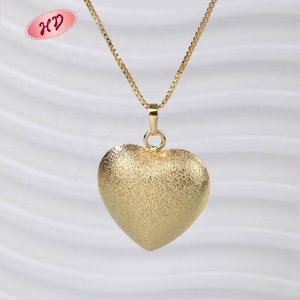 Collier en Or 18 carats Plaqué Or, Pendentif Tendance Vintage en Zircon Cubique en Forme de Cœur, Vente en Gros, Idéal Cadeau - Product Image 4
