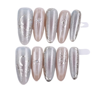 <span class=keywords><strong>Unghie</strong></span> Finte Lusso Fatte a Mano con Stampa Gatto Occhio di Luna e Stella, Lunghe a Mandorla, con Strass Adesivi - Product Image 2