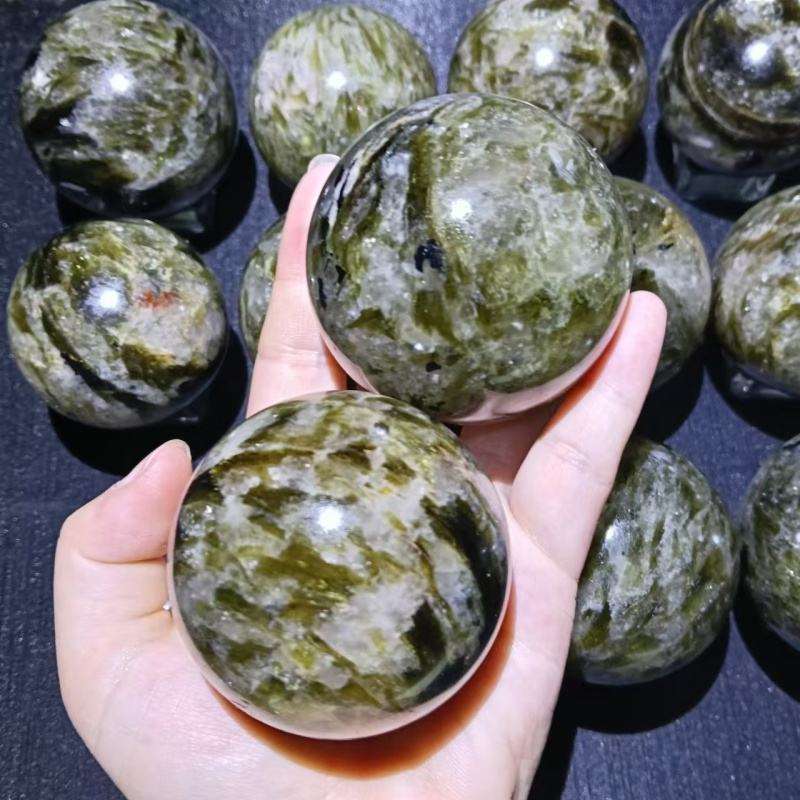 ทรงกลมไมก้าสีเขียว