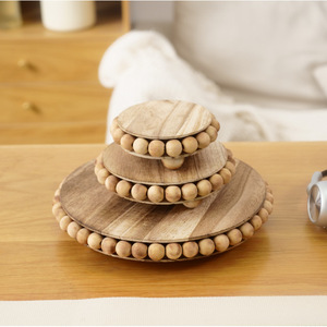 Base decorativa redonda de madera con cuentas para suculentas y plantas pothos, organizador de artículos de baño de madera. - Product Image 3