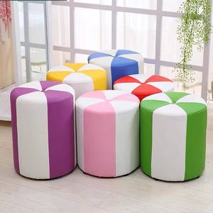 Tabouret rond moderne en cuir, ottoman en bois massif, banc à chaussures, meuble de salon pour adultes, enfants et personnes âgées - Product Image 4