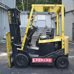 Apilador Eléctrico Hyster de 1.5 Toneladas, 48 V, Llantas Sólidas, Elevación Hidráulica, Uso en Almacenes - Product Image 2