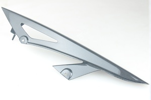 Pieza de motocicleta de protector de cadena de fibra de carbono para <span class=keywords><strong>Kawasaki</strong></span> <span class=keywords><strong>ZX10R</strong></span> 2006 <span class=keywords><strong>2007</strong></span> - Product Image 2