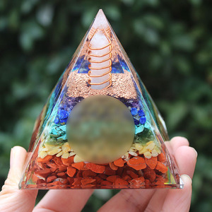 Pyramide en résine époxy avec cristaux, ornement de bureau, pilier en cristal blanc, décoration d'intérieur, tour à 7 étages - Product Image 1