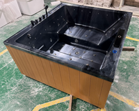 Baignoire autoportante chauffée en acrylique pour adultes avec température constante, jets à bulles et massage à air pour usage intérieur en hôtel moderne