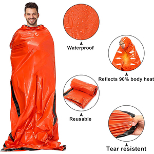Sac de couchage thermique d'urgence léger en film polyester avec sifflet - Product Image 5