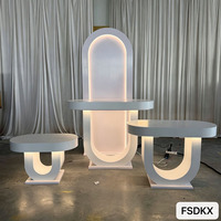 Nouvelle conception populaire de toile de fond LED avec panneau d'affichage LOGO pour table de mariage
