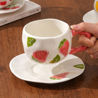 Ensemble tasse à café et soucoupe en céramique à motif de fruits créatif, élégante tasse à eau en céramique