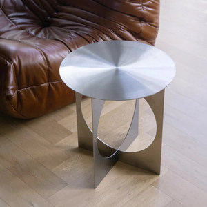 Mesa Auxiliar Redonda Moderna y Minimalista para Sala de Estar de Apartamentos Pequeños, Mesa de Centro Creativa de Acero Inoxidable con Embalaje para Envío - Product Image 6