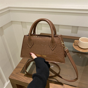 Sac bandoulière rétro texturé simple et décontracté, style <span class=keywords><strong>Instagram</strong></span>, petit sac carré, motif crocodile tendance, sac portable pour femme - Product Image 3