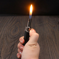 AM6302 Allume-cigare Gonflable Compact Nouveau Design Flamme Ouverte Longue Bande Personnalité Métallique pour Cadeaux d'Affaires Vente en Gros