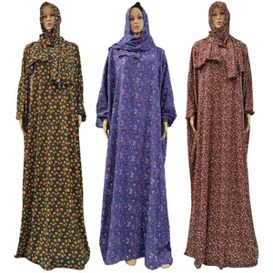 Traditional worship dress Middle Eastern Dubai hooded floral robe