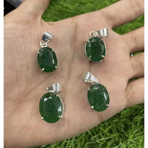 Collar de Jade Verde de Calidad Superior, Forma Ovalada, Gema Genuina Tallada y Facetada, Estilo Boho, Verano, Playa - Product Image 1