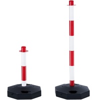 Barrière de poteau de stationnement portable avec bornes d'avertissement de poteau PE remplies d'eau de chaîne de 5m poteau de barrière de trafic blanc rouge