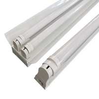 Lumière LED Triproof de Haute Qualité IP65 Ik08 pour Tube en Verre Plastique Philips T8 Éclairage 18W 2x18w Montage au Plafond