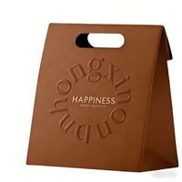Sacs en papier de luxe écologiques roses tendance |   Logo en relief, poignées découpées pour le shopping, le maquillage et la vente au détail