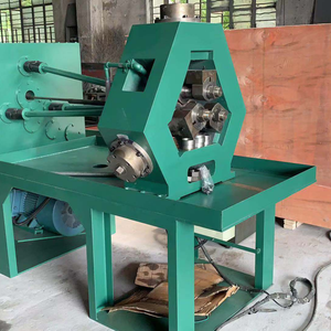 Máquina prensadora de tubos de aleta extruidos - Product Image 3