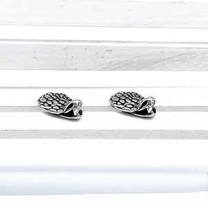 Yunnique – boucles d'oreilles en forme de tête de serpent, en acier titane, design du zodiaque animal, boucles d'oreilles de style punk à la mode pour hommes et femmes - Product Image 3