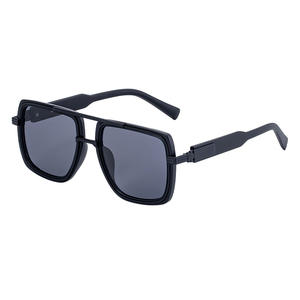 Nuevas gafas de sol con montura cuadrada grande para hombre, lentes de PC negras, protección UV400, montura de plástico y metal, gafas de sol de moda - Product Image 2