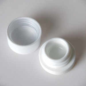 Frascos de Vidrio Cannacoast de 3g, 5g, 7g y 9g, Pequeños, Negros, Blancos y Opalinos, para Concentrados de Cera y Aceite - Product Image 5