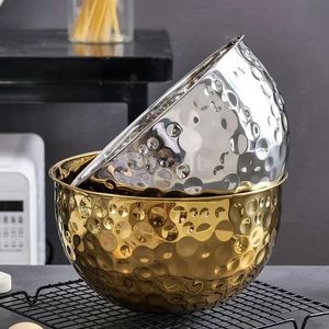 Ensemble de bols décoratifs en métal martelé, finition or et argent, bols de service modernes, bols à fruits élégants pour la table à manger, la cuisine - Product Image 2