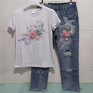 T-shirt da <span class=keywords><strong>donna</strong></span> con ricami estivi e fiori tridimensionali da nove <span class=keywords><strong>Jeans</strong></span> strappati Set 2 pezzi - Product Image 4