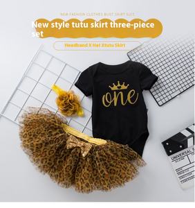 Abito per il primo compleanno della bambina, nero e oro, tutina senza maniche con stampa leopardata + fascia per capelli con fiori - Product Image 5