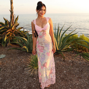 Vestido Maxi de Verano para Mujer con Estampado Floral, Malla y Parches, Cuello en V, Ribete de Encaje, Sin Mangas, Ajuste Delgado, Ideal para Vacaciones - Product Image 1