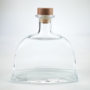 Bouteille de vin personnalisée en verre de luxe de 750 ml avec bouchon pour whisky et <span class=keywords><strong>vodka</strong></span> en gros - Product Image 2