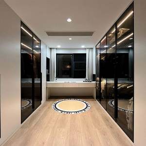 Meubles de vestiaire de style américain sur mesure, rangement de vêtements, armoire en bois avec porte coulissante - Product Image 2