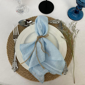 Serviettes en tissu de lin faites à la main luxueuses 20x20 Qualité personnalisable pour des dîners de mariage parfaits cousus et ourlés dans un style uni - Product Image 2