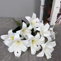 Bunga Lily Buatan 3D Putih Kuning 3-9 Kuntum Dekorasi Pernikahan Tangkai Tunggal untuk Dekorasi Rumah Acara Pesta Fotografi