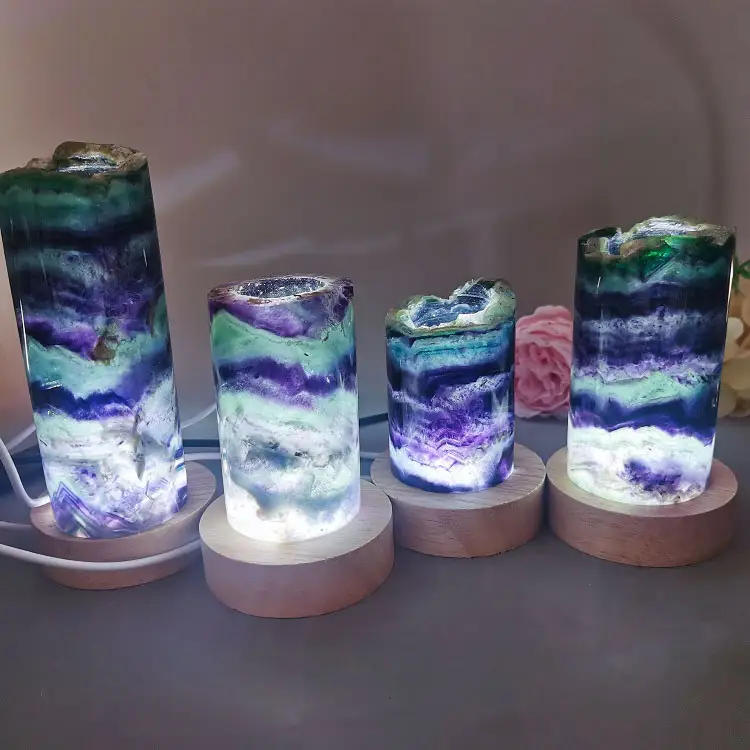 Lampada in fluorite arcobaleno naturale lampada a cristalli di luce a LED con pietre preziose lucidate per la decorazione