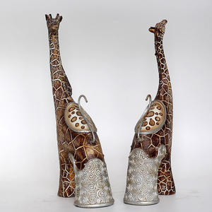 Decorazione per la casa personalizzata Display per interni Polyresin scultura animale giraffa coppia statue per il matrimonio - Product Image 3