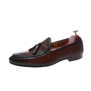 Zapatos de cuero de ante informales para hombre, calzado de lujo, sencillo, elegante, hecho en china, estilo italiano