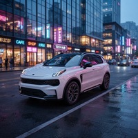 Mobil Bekas Lynk Co 2022 Produksi 01 Bensin SUV Kulit dan Kenyamanan Berkendara