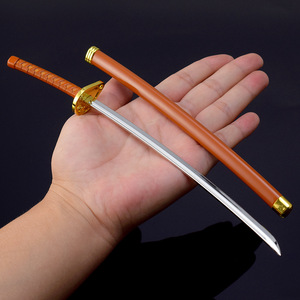 Alliage <span class=keywords><strong>de</strong></span> Zinc <span class=keywords><strong>Tout</strong></span> Métal Petit Jouet Épée <span class=keywords><strong>Bleach</strong></span> Tousen Kaname Zanpakutou Suzumushi 26cm 49g Mini Katana - Product Image 2