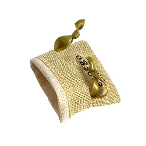 Pochette à bonbons en lin de chanvre imitation toile de jute kaki avec logo personnalisé, petit sac en lin portable avec cordon de serrage et ruban - Product Image 6