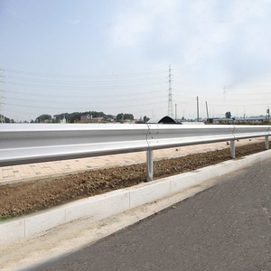 Chinese Highway <strong>Guardrail</strong> With Round Post\/ Crash <strong>Barrier</strong>\/W Beam <strong>Guardrail</strong> - Product Image 6