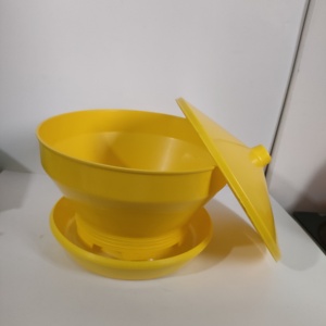Mangiatoia a flusso di gravità rotonda con alimentazione sfusa per pulcini con coperchio per mangiatoia in plastica per pulcini - Product Image 4
