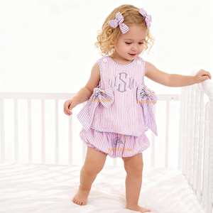 Set di <span class=keywords><strong>Abbigliamento</strong></span> Estivo per Bambine in Seersucker, Vestiti per Bambine con Fiocco, Top e Pantaloncini a Campana - Product Image 1