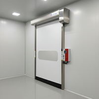 Porte industrielle résistante de tirette de PVC, obturateur durable et résistant aux chocs pour le quai de chargement d'entrepôt