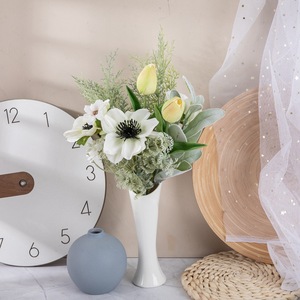 Bouquet de fleurs artificielles CallaFloral, tulipes, camélias, sans eau, décoration pour la maison et les mariages CF01141 - Product Image 1