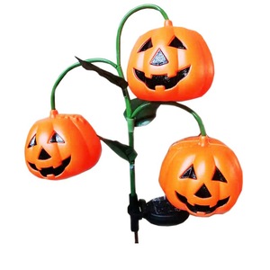 Luz solar LED para jardín con forma de calabaza, lámpara decorativa para exteriores con energía solar para decoración de fiestas de Halloween - Product Image 1