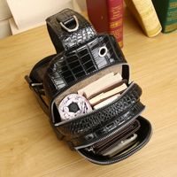 Tas dada pria bermotif buaya, tas selempang fashion kelas atas, tas dada outdoor multi-layer berkapasitas besar