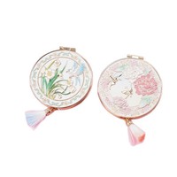 Miroir de maquillage portable double face avec poignée en métal style pivoine chinoise, pompon, cadeau culturel créatif touristique